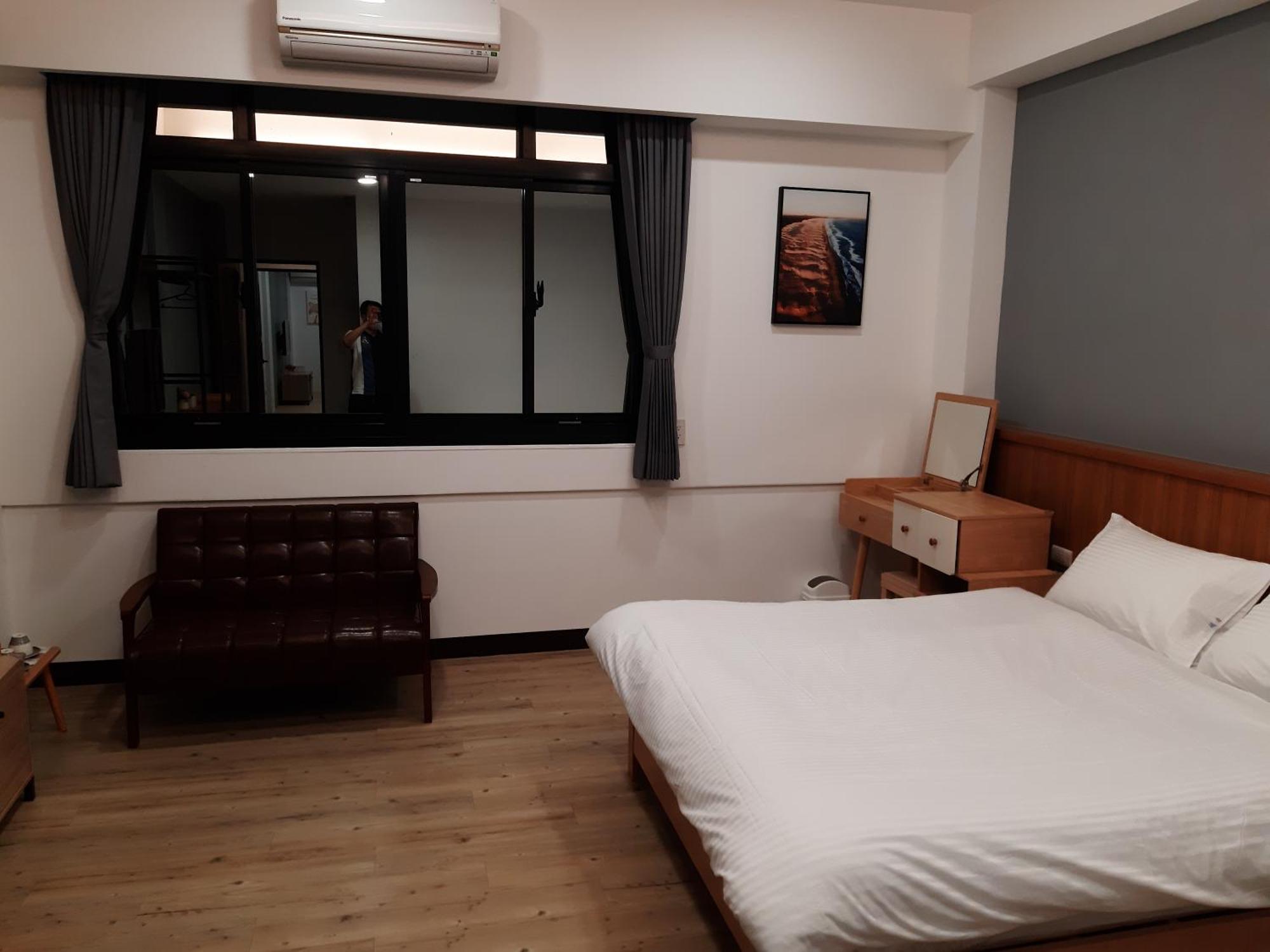 藏青民宿the Wind Guesthouse-Youth Inn Tainan Habitación foto