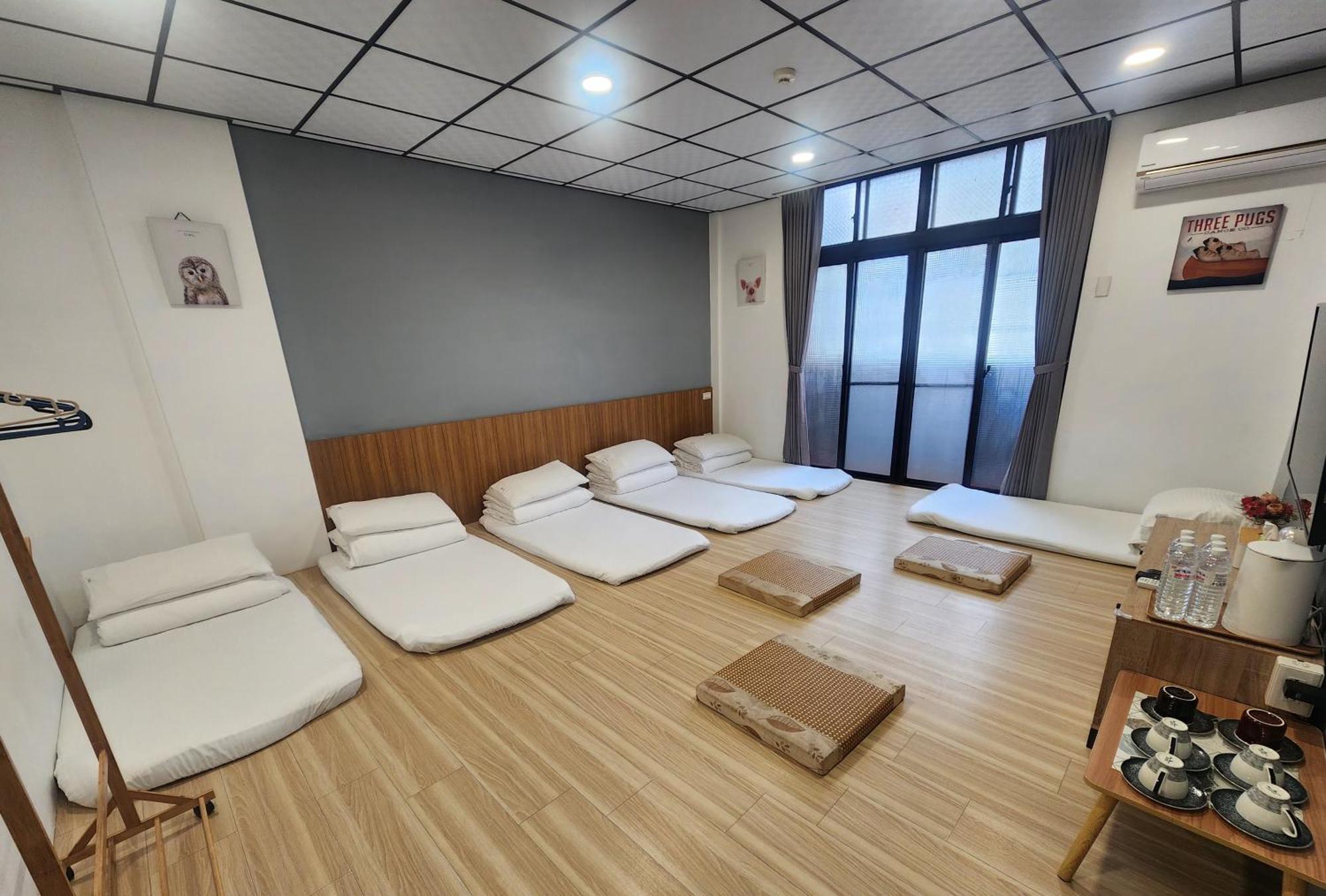 藏青民宿the Wind Guesthouse-Youth Inn Tainan Habitación foto